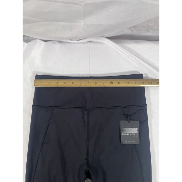 SAVAGE X FENTY Size XL (14/16) Womens Black Leggings New - Picture 3 of 7